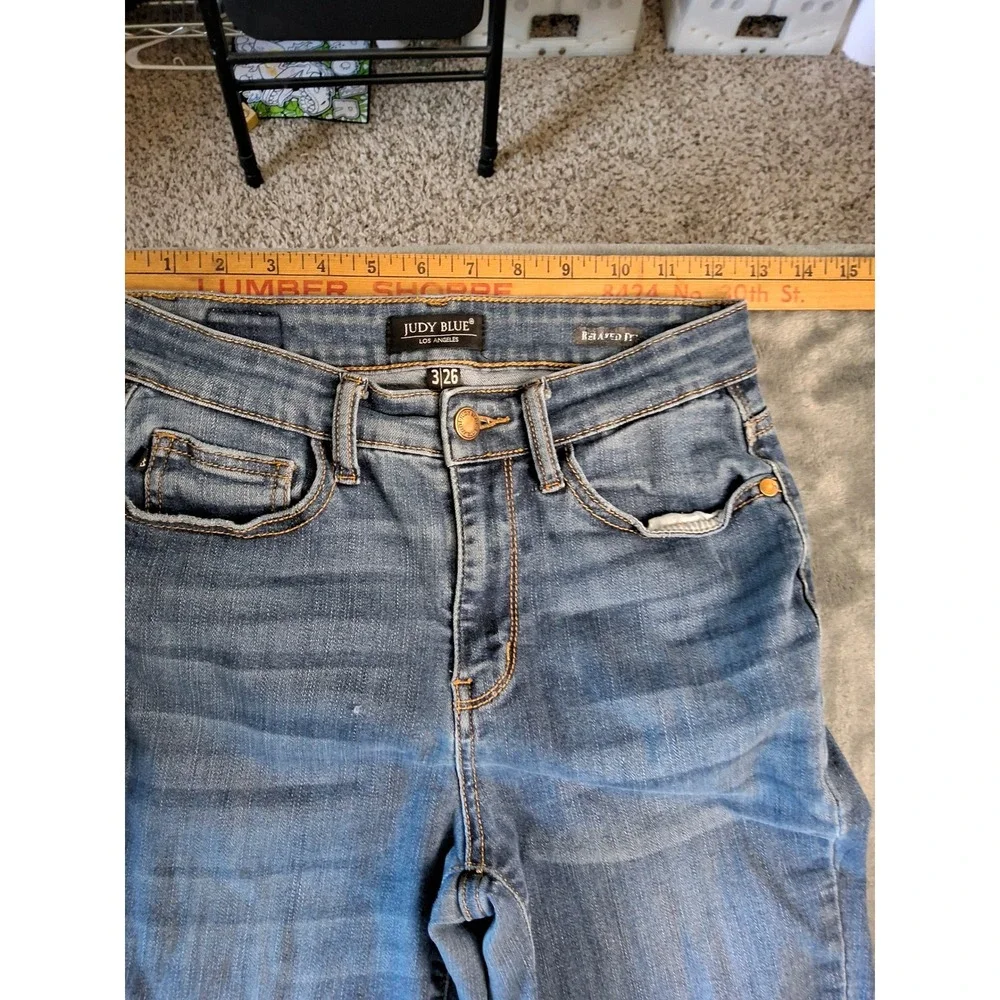 Judy Blue Relaxed Fit High Rise Medium‎ Wash Straight Leg Jeans Size 3/26
